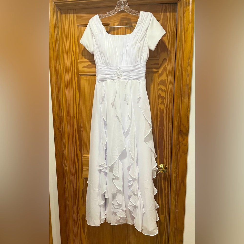 Elegant White Women's Dress